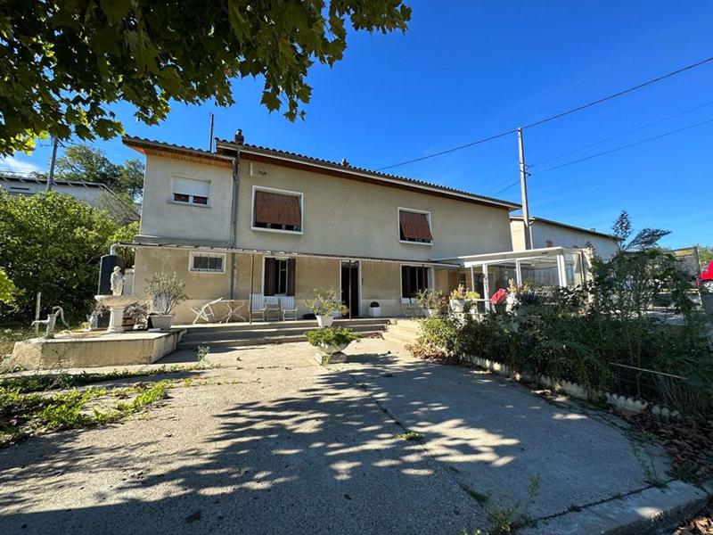 Maison - 150 m² - 4 pièces