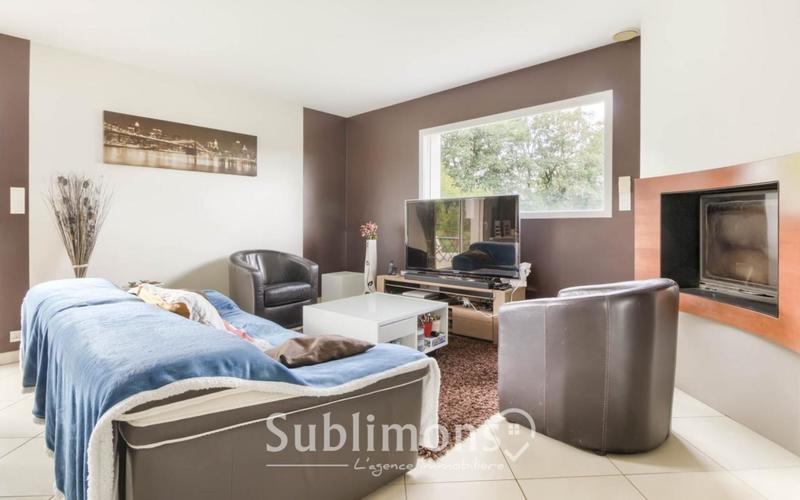 Maison traditionnelle - 124 m² - 6 pièces