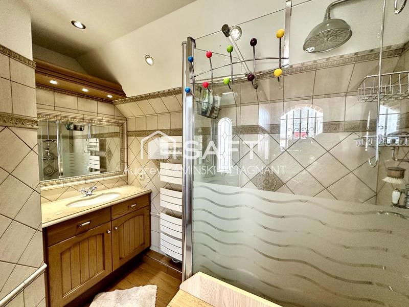 Maison - 121 m² - 4 pièces