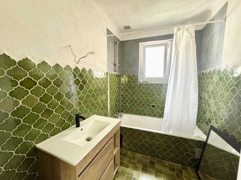 Villa - 90 m² - 4 pièces