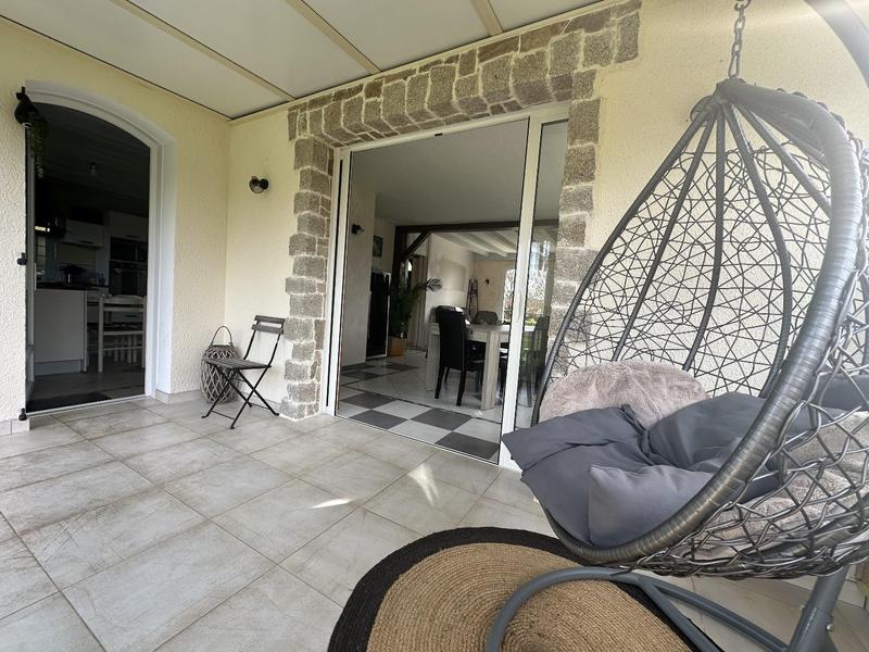 Maison - 212 m² - 8 pièces