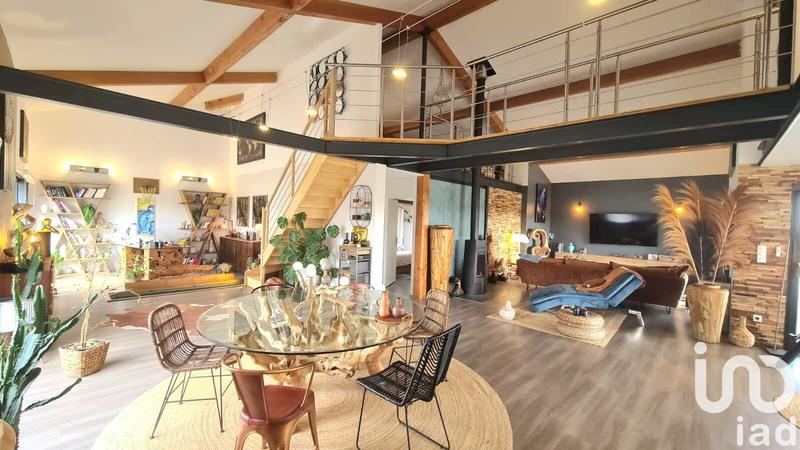 Maison de maîtres - 200 m² - 4 pièces