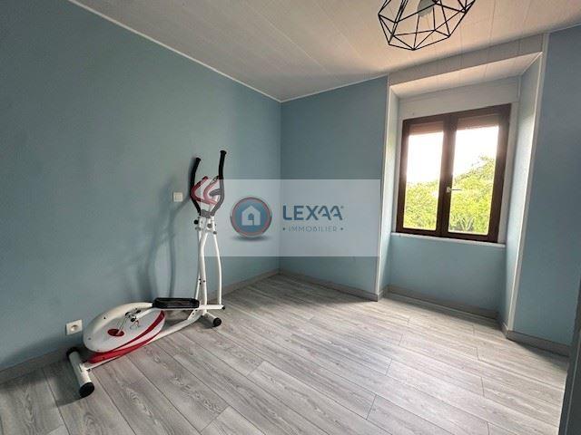 Maison - 90 m² - 5 pièces