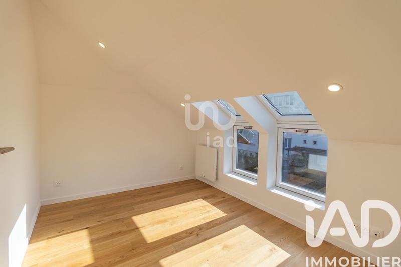 Maison de ville - 216 m² - 13 pièces