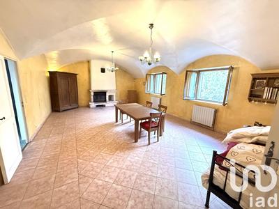 Maison - 330 m² - 14 pièces