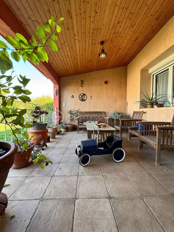 Maison traditionnelle - 200 m² - 7 pièces