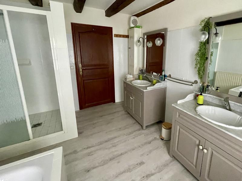 Maison - 187 m² - 5 pièces