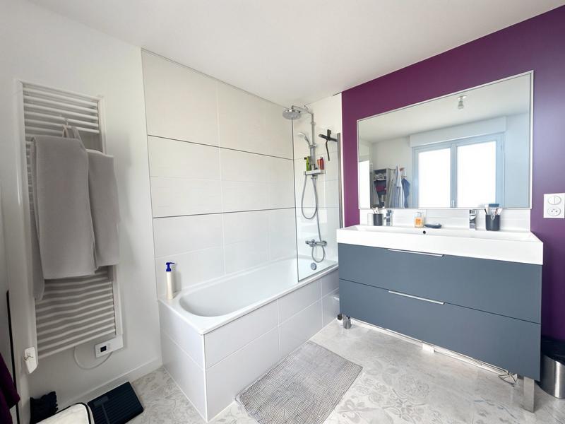 Maison - 94 m² - 4 pièces