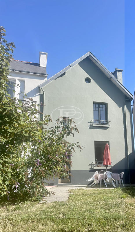 Maison - 110 m² - 4 pièces