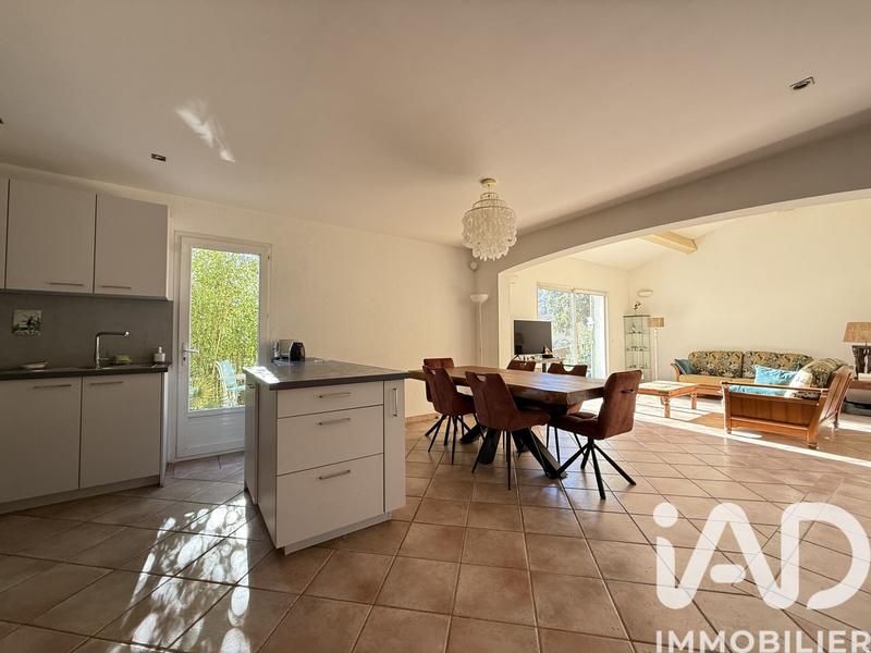 Maison - 111 m² - 5 pièces