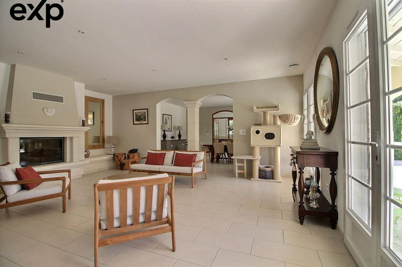 Villa - 198 m² - 7 pièces