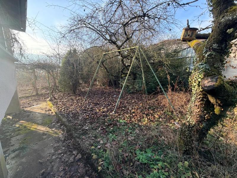 Maison - 230 m² - 8 pièces