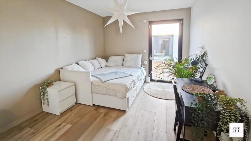 Maison - 216 m² - 8 pièces