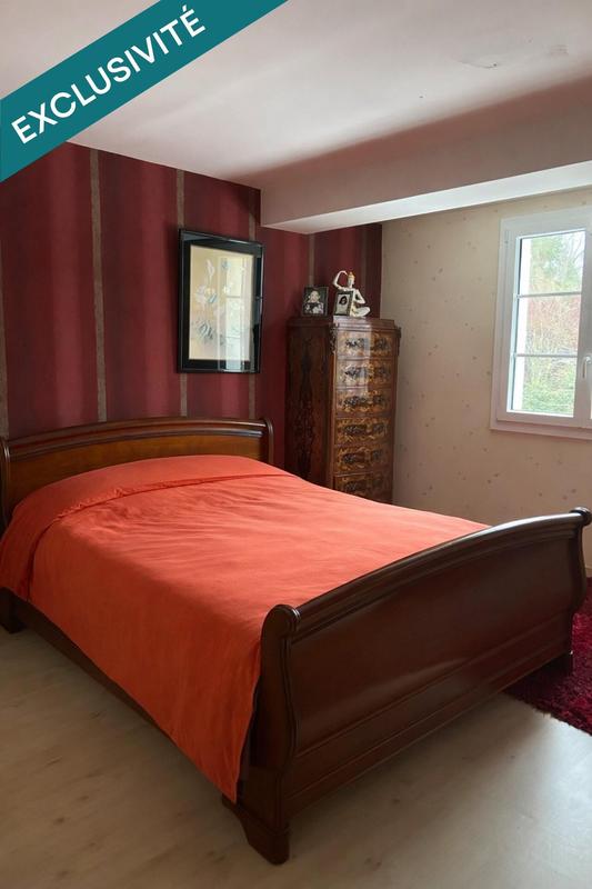 Maison - 189 m² - 8 pièces