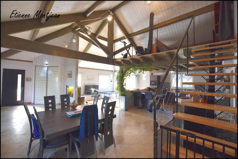 Maison - 172 m² - 6 pièces