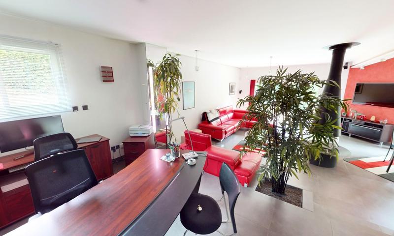 Maison contemporaine - 222 m² - 8 pièces