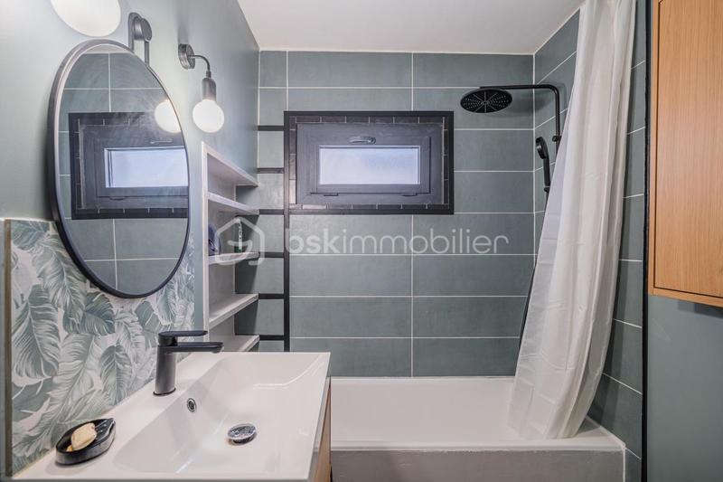 Maison - 135 m² - 6 pièces