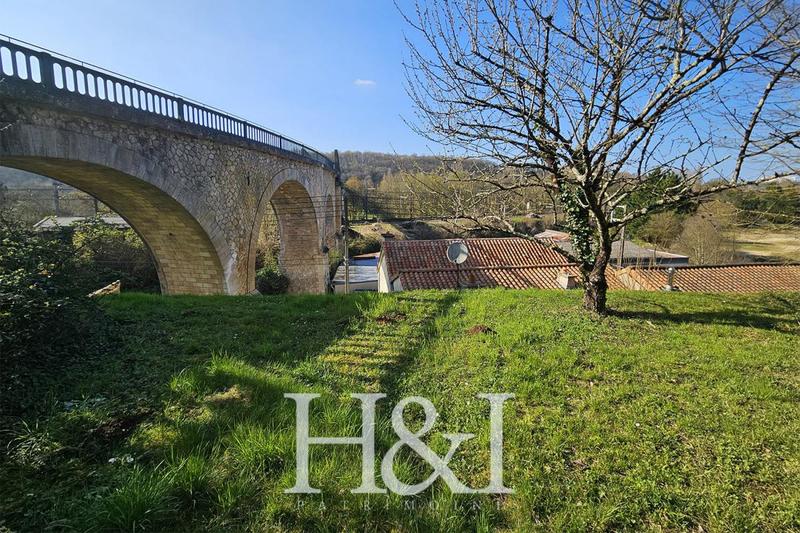 Propriété - 103 m² - 5 pièces