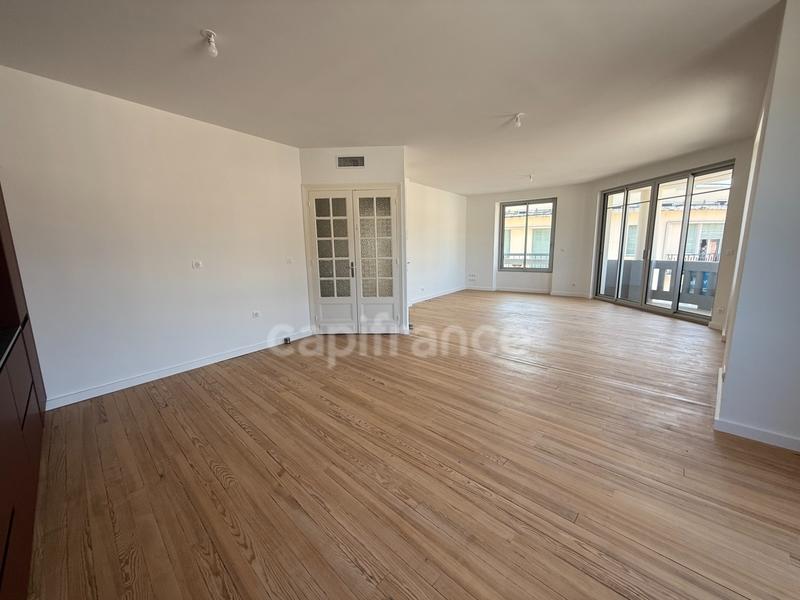 Appartement bourgeois - 115 m² - 4 pièces