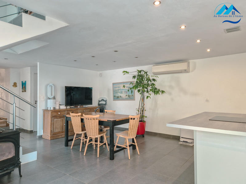 Maison - 170 m² - 7 pièces