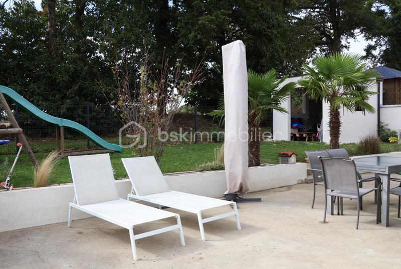 Maison - 150 m² - 9 pièces