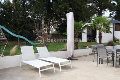 Maison - 150 m² - 9 pièces