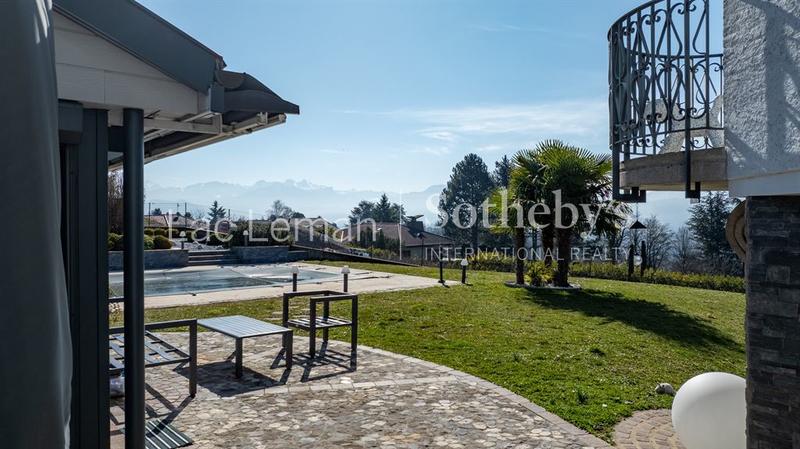 Maison - 200 m² - 6 pièces