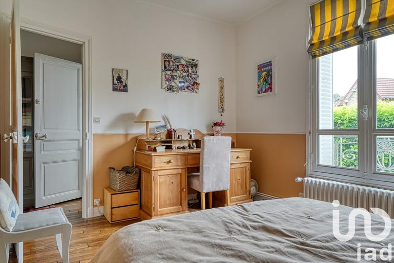 Maison - 184 m² - 8 pièces