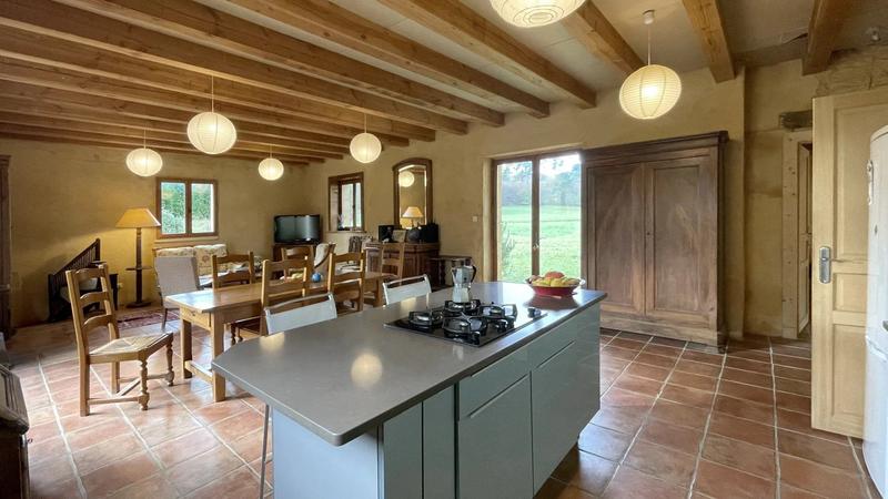 Maison - 160 m² - 4 pièces