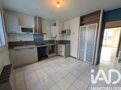 Appartement - 75 m² - 4 pièces