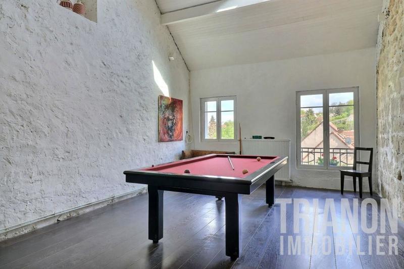 Demeure - 301 m² - 11 pièces