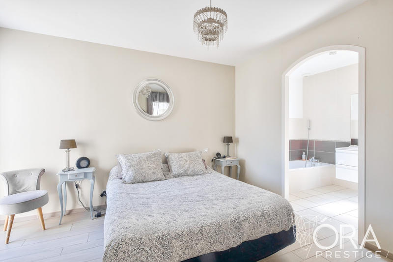 Villa - 141 m² - 7 pièces