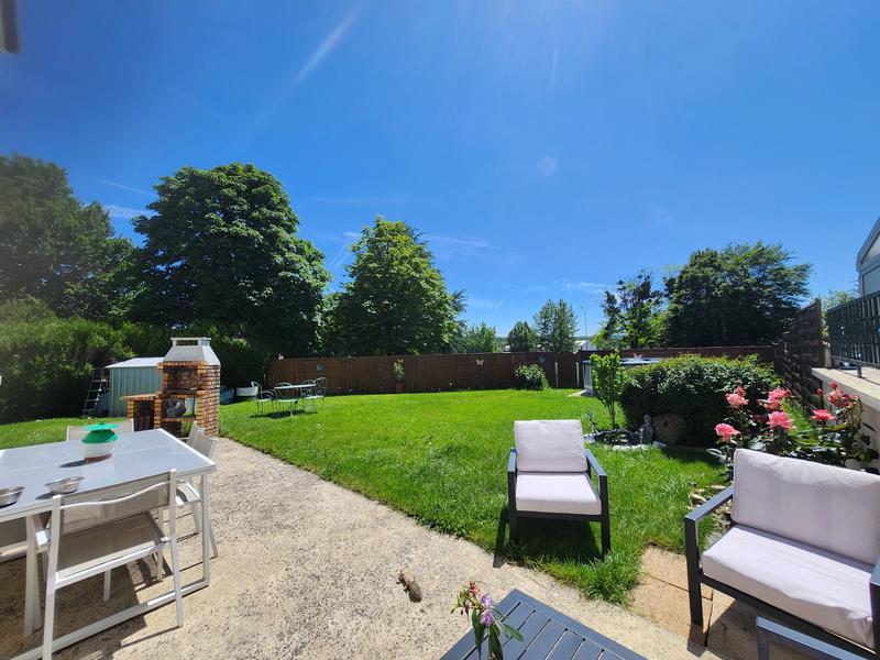 Maison - 102 m² - 5 pièces