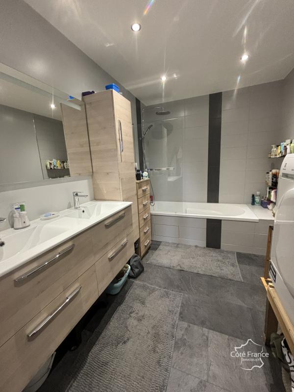 Maison en pierre - 95 m² - 5 pièces