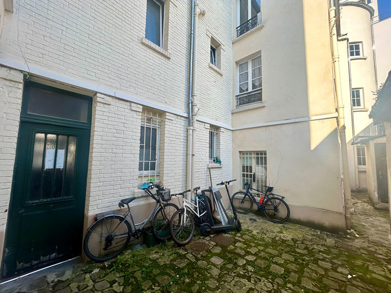 Local commercial - 75 m² - 1 pièce