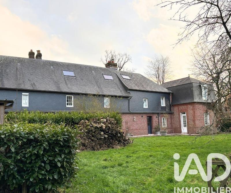 Maison - 305 m² - 8 pièces