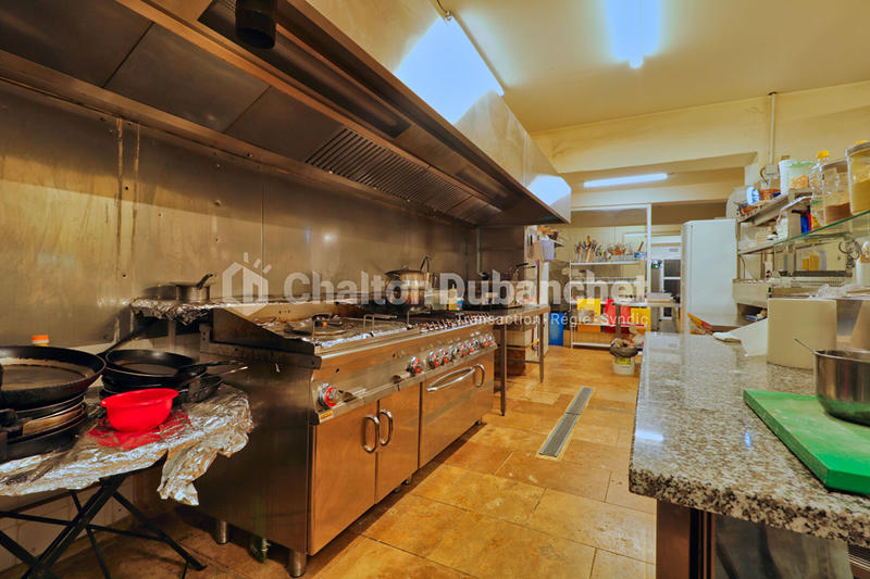 Fonds de commerce - 310 m²