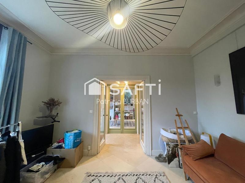 Maison - 184 m² - 7 pièces