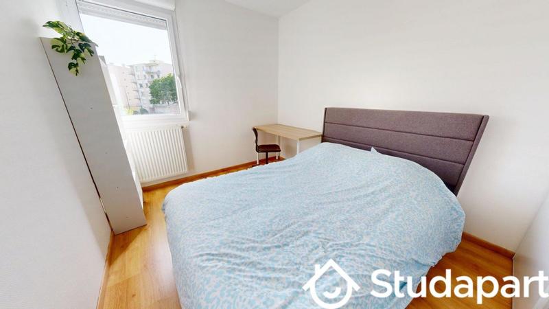 Chambre - 10 m² - 1 pièce