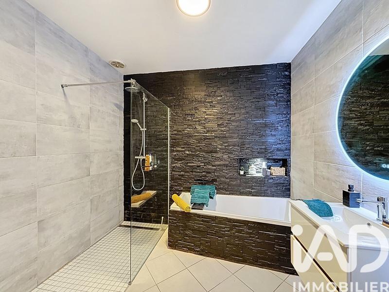 Maison de village - 147 m² - 6 pièces