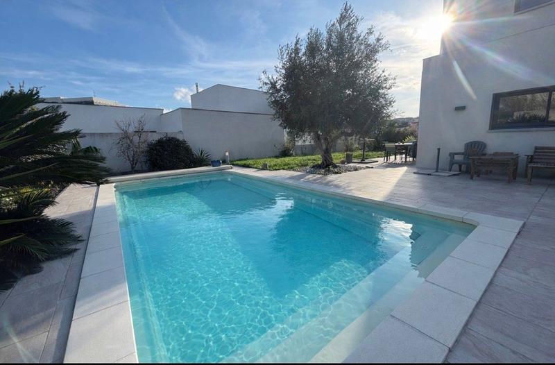 Villa - 150 m² - 4 pièces