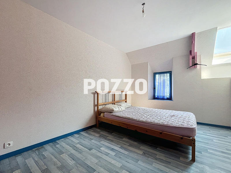 Maison - 130 m² - 8 pièces