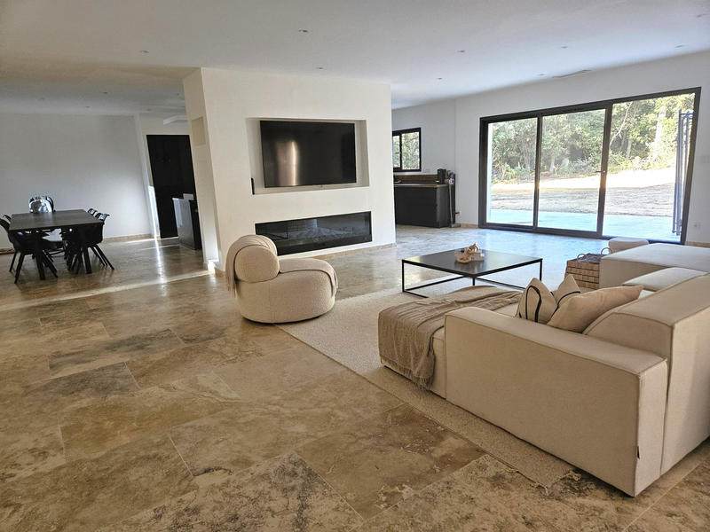 Villa - 180 m² - 5 pièces