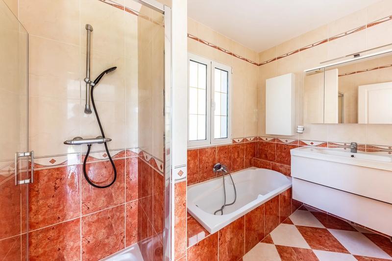 Maison - 188 m² - 7 pièces