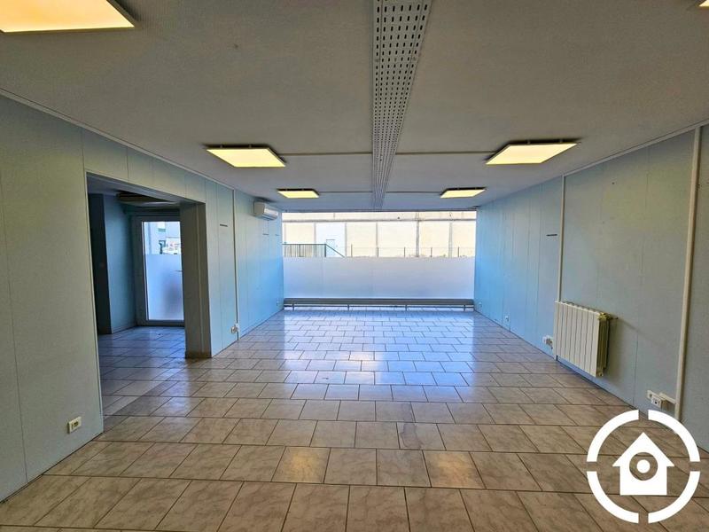 Local d'activité / Entrepôt - 120 m²