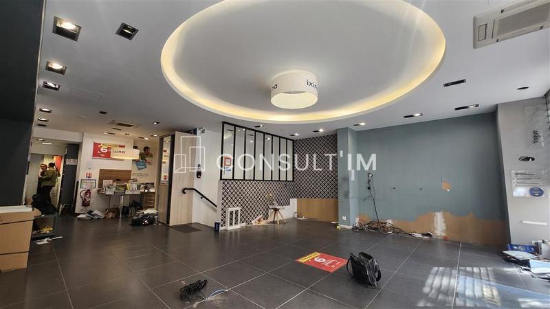 Local commercial - 137 m²