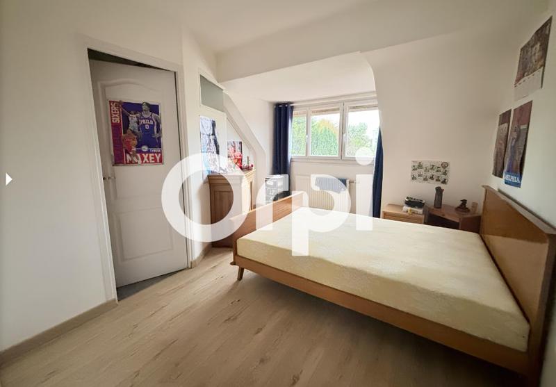 Maison - 105 m² - 4 pièces