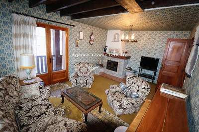 Maison - 228 m² - 9 pièces