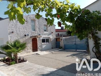 Maison de village - 243 m² - 9 pièces