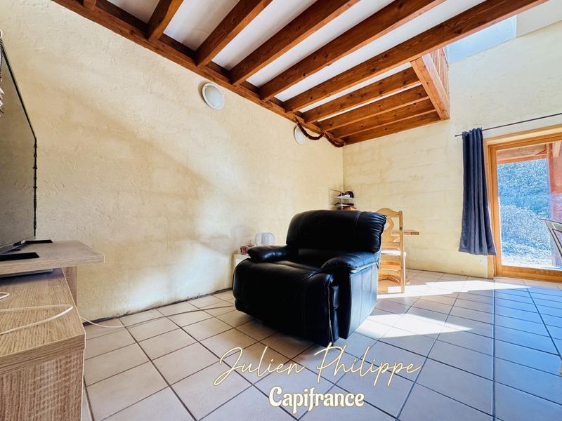 Maison - 500 m² - 12 pièces